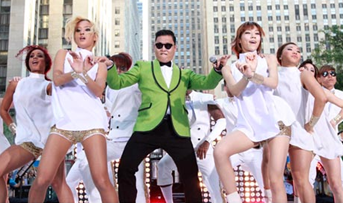 És tényleg tarolt a Gangnam Style a szalagavatón! :D